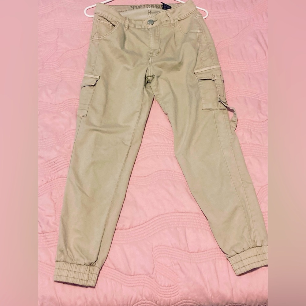 VIP 5/27 Cargo Jeans great condition cute and stretchy
